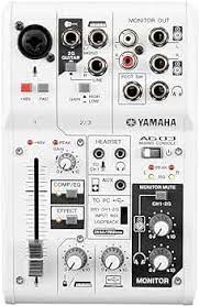 CONSOLE DE MIXAGE YAMAHA AG03
